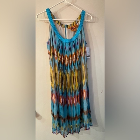 Tory Burch Dresses & Skirts - Tory Burch dress.   Lined.  Perfect for your tropical getaway!